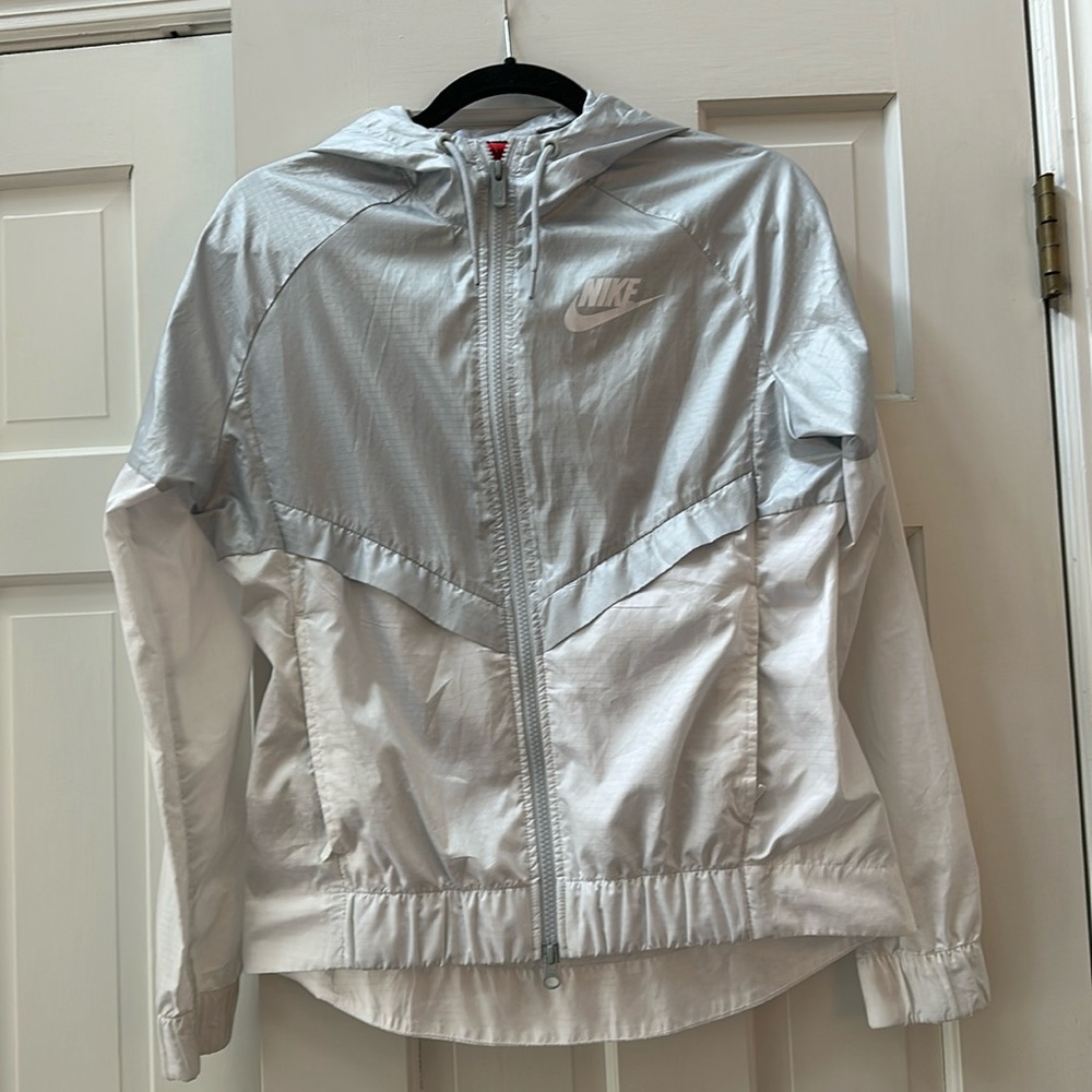 Nike windbreaker grey and white